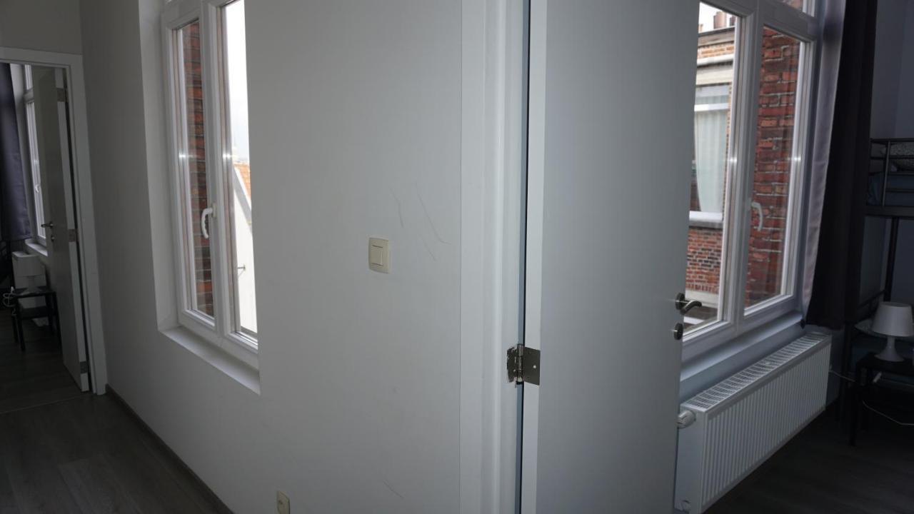 Apartments Plantin 3 Sleeping Rooms 2 Bathrooms. Antwerpen Exterior foto